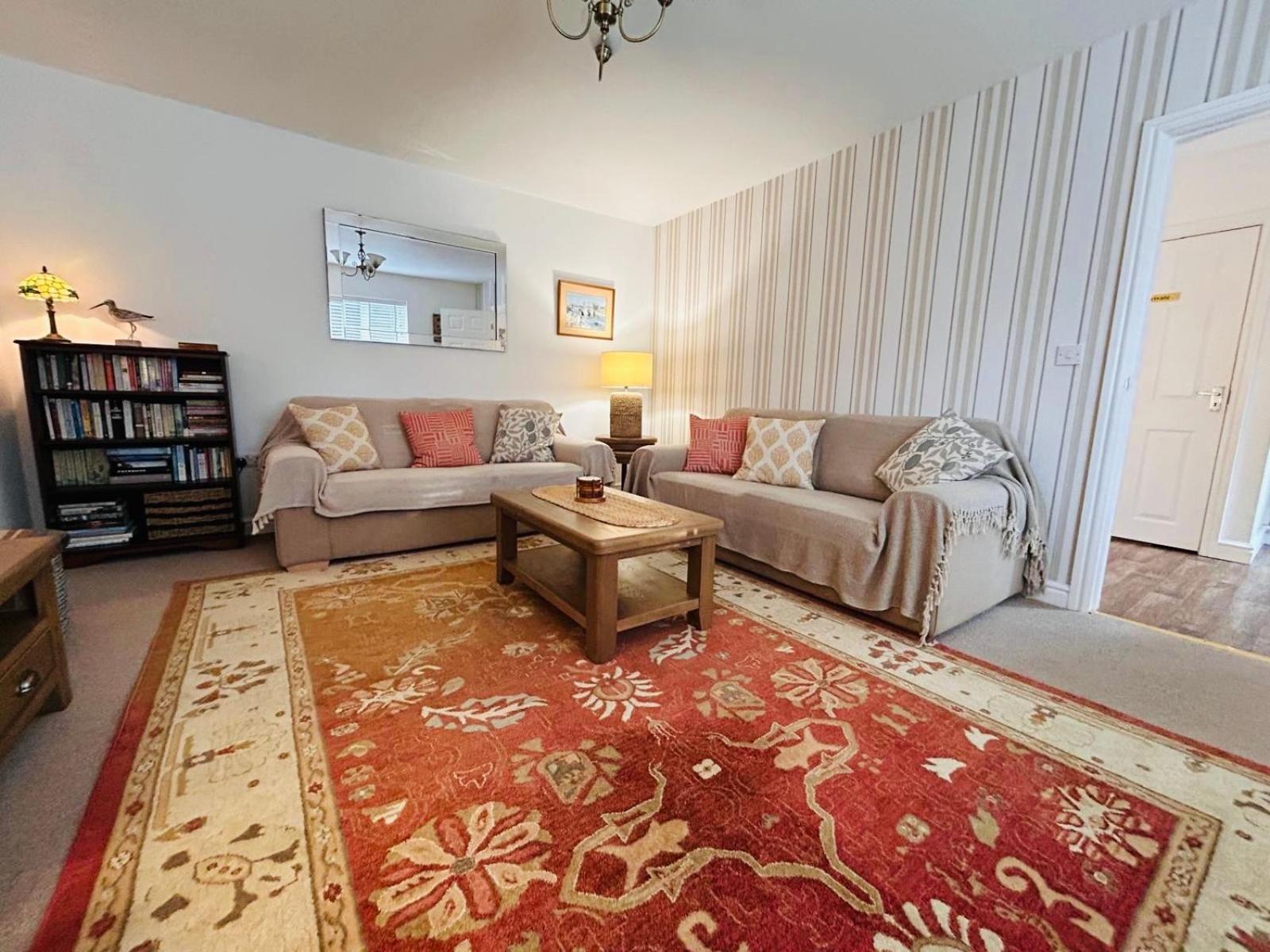 Y Bwthyn Appartement Bangor  Buitenkant foto