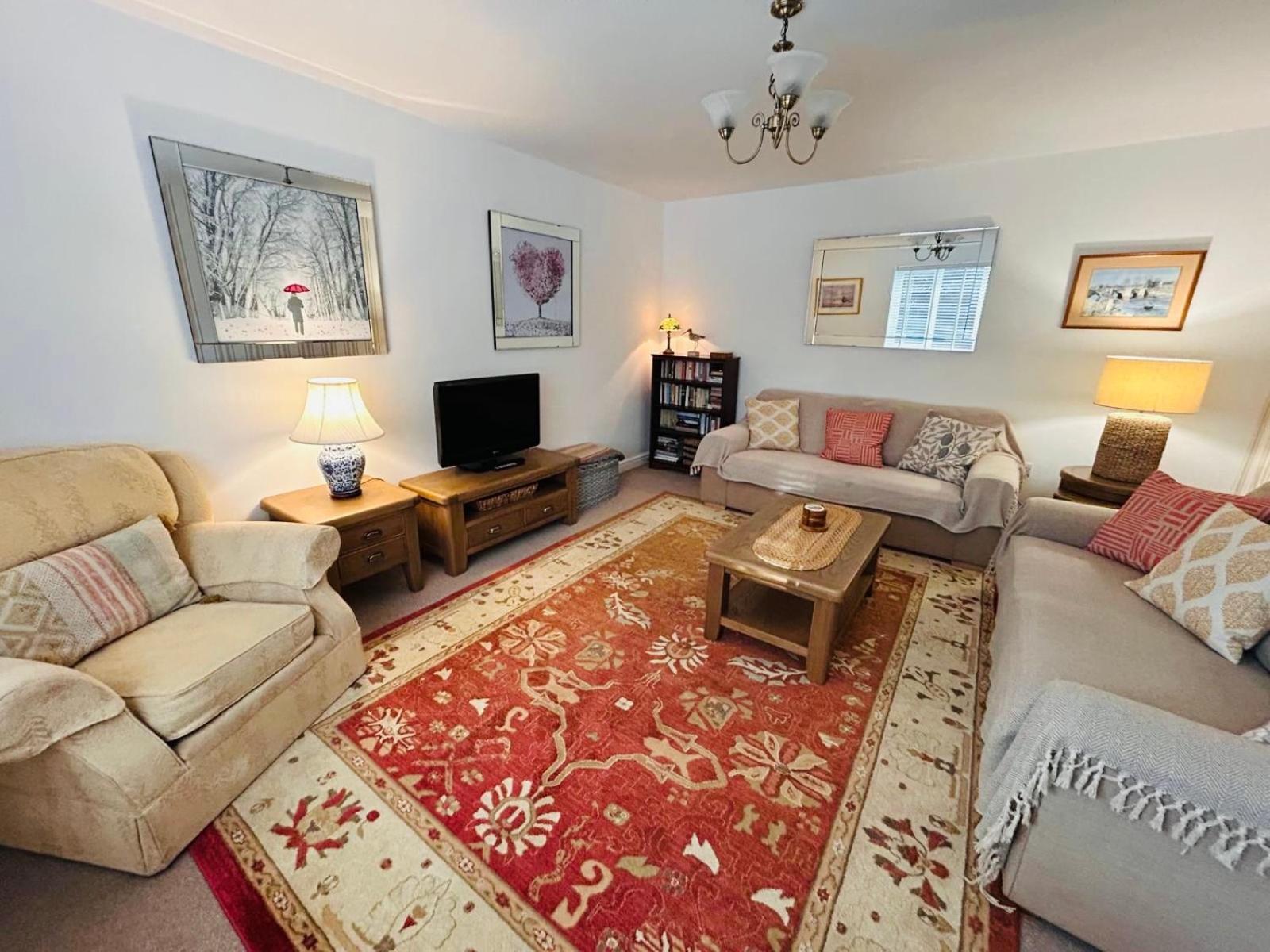 Y Bwthyn Appartement Bangor  Buitenkant foto