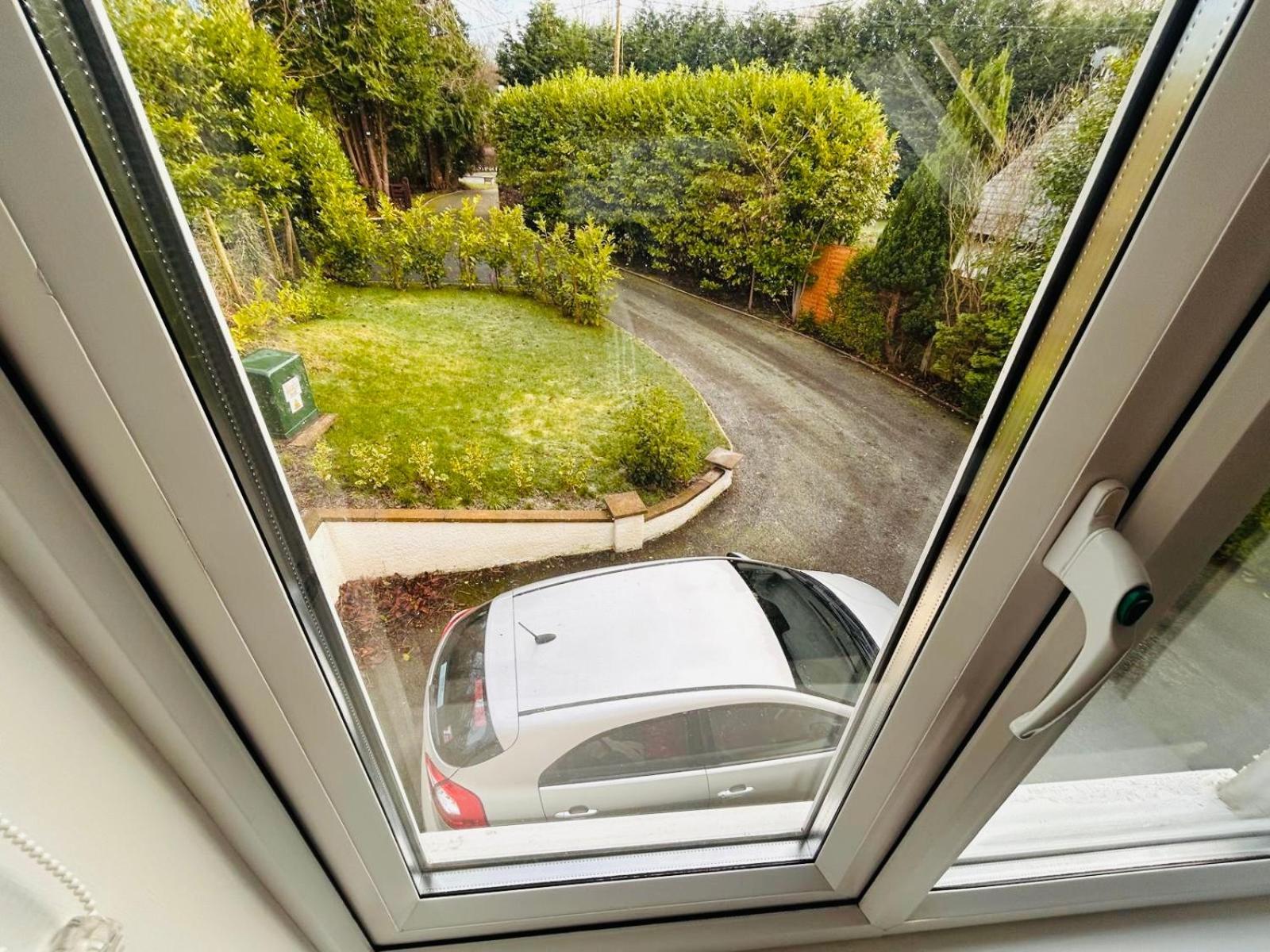 Y Bwthyn Appartement Bangor  Buitenkant foto