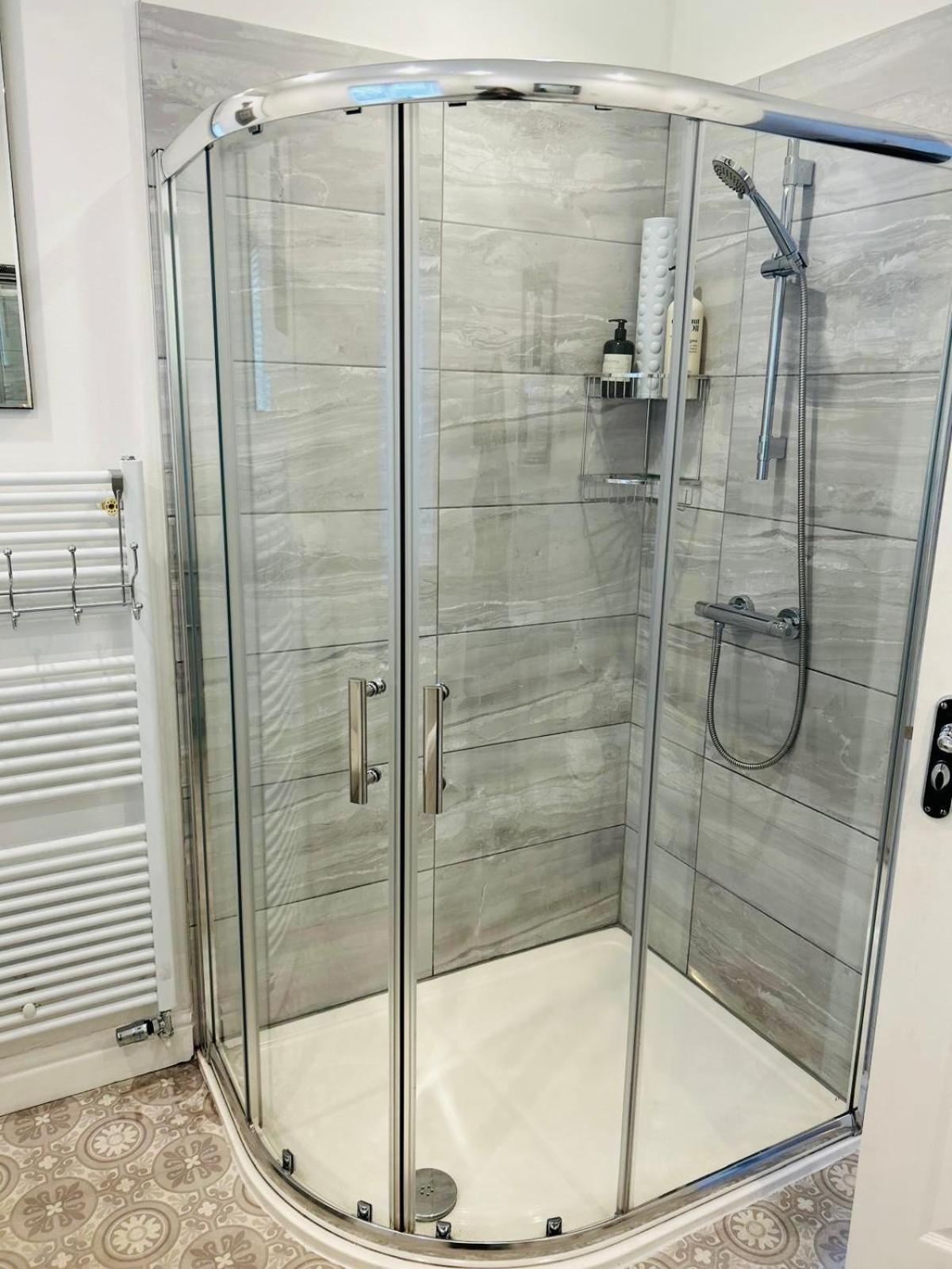 Y Bwthyn Appartement Bangor  Buitenkant foto