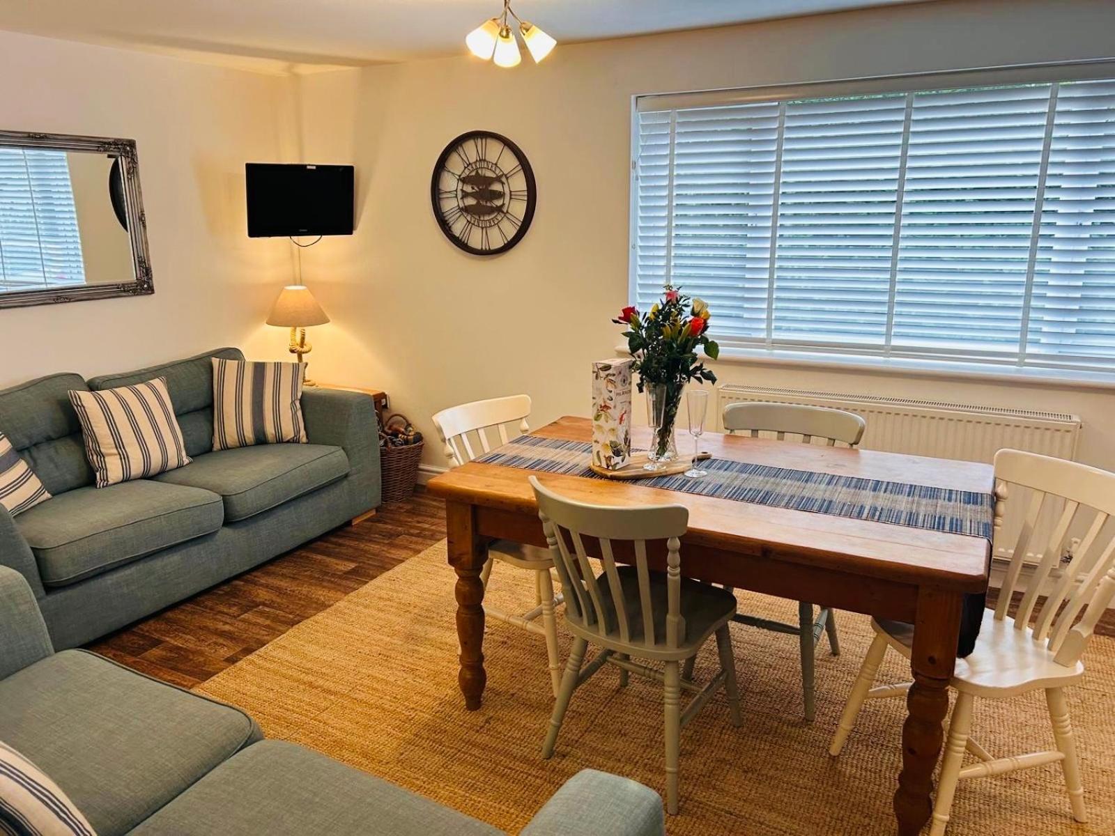 Y Bwthyn Appartement Bangor  Buitenkant foto