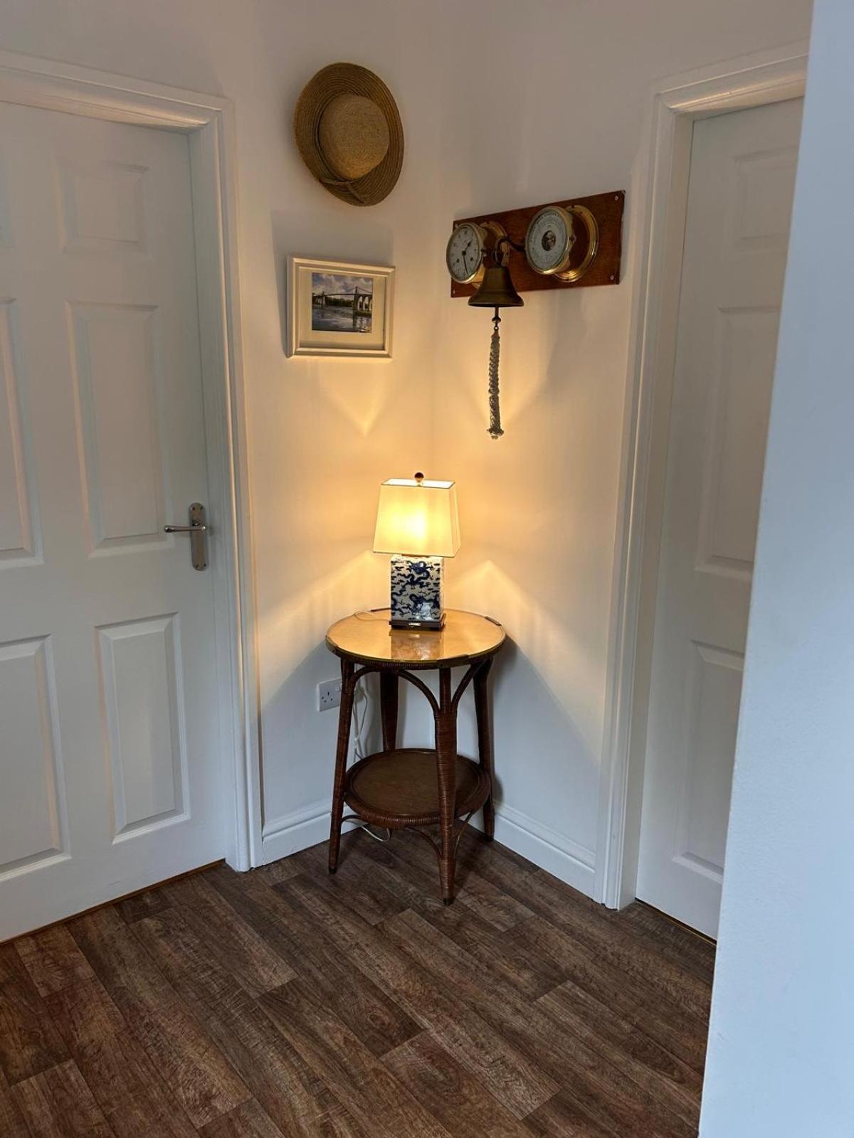 Y Bwthyn Appartement Bangor  Buitenkant foto