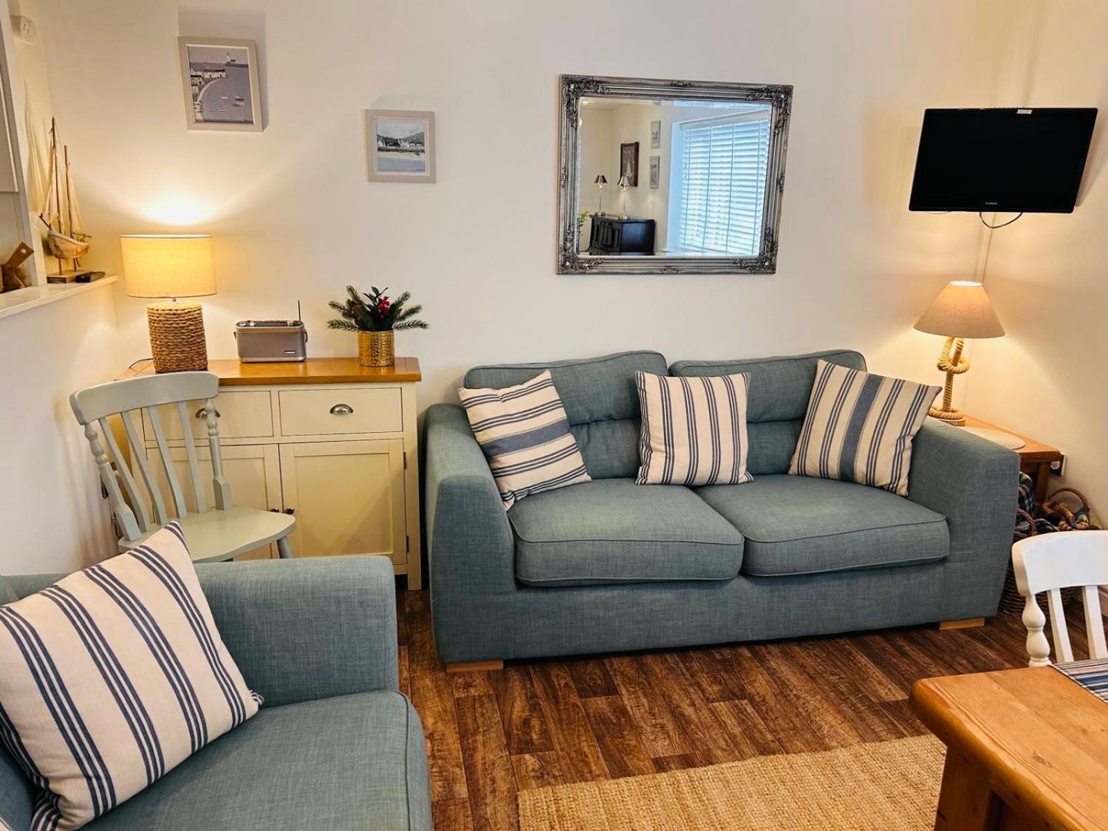 Y Bwthyn Appartement Bangor  Buitenkant foto