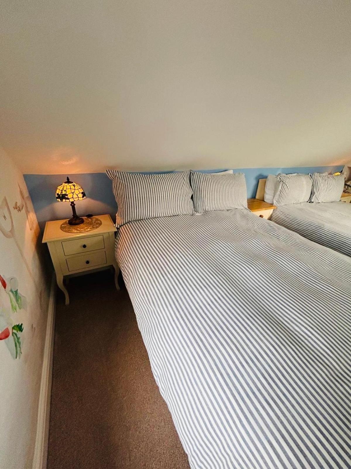 Y Bwthyn Appartement Bangor  Buitenkant foto