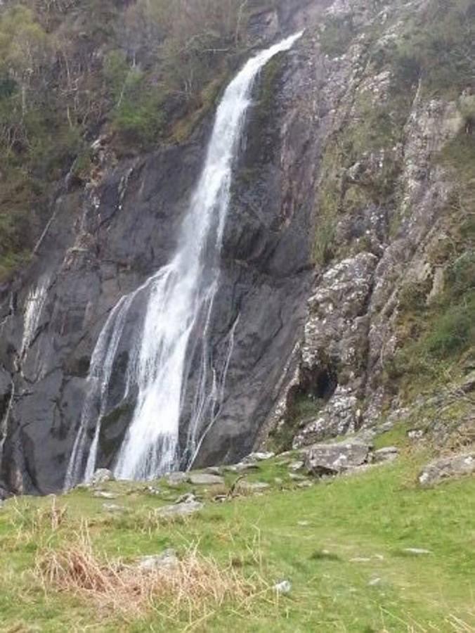 Y Bwthyn Appartement Bangor  Buitenkant foto